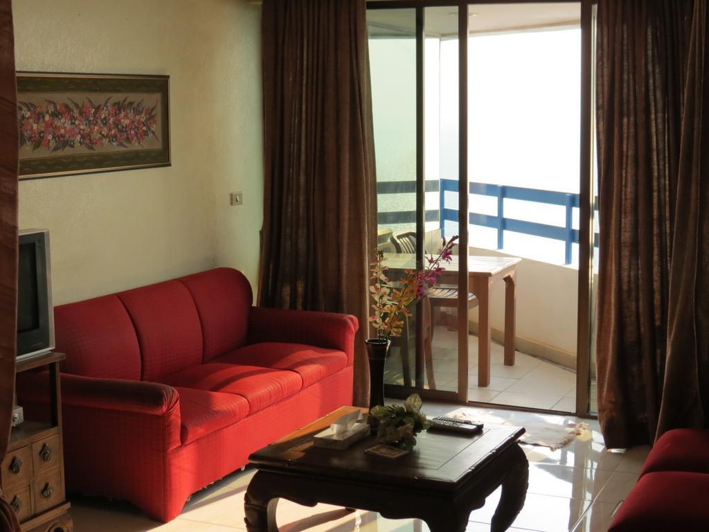 Jomtien Plaza Suite Apartments חדר תמונה