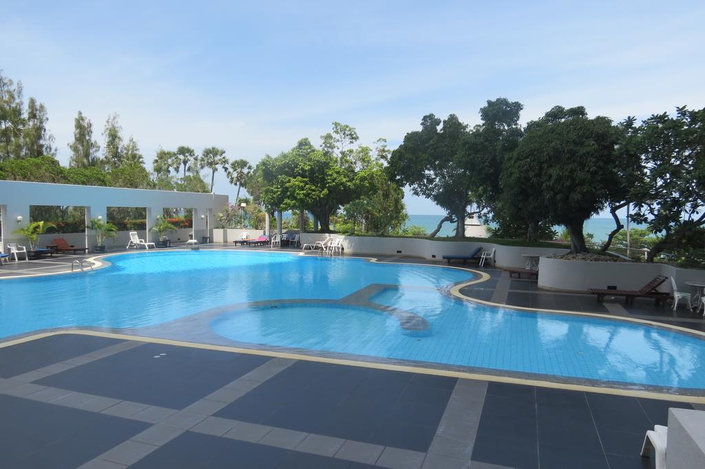 Jomtien Plaza Suite Apartments מראה חיצוני תמונה